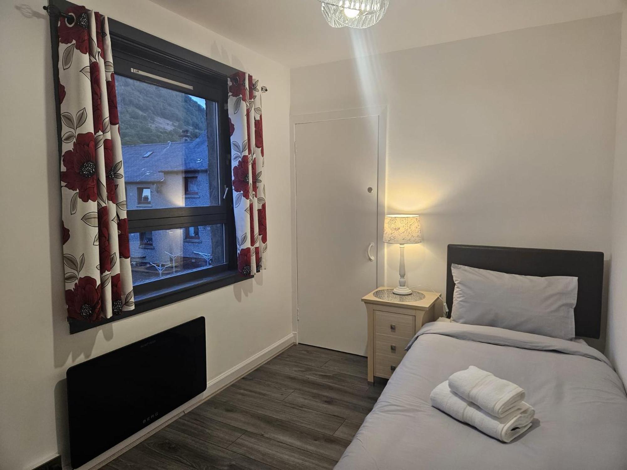Regina Apartment In Fort William Exterior photo